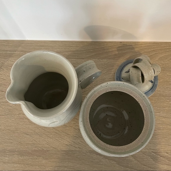 Vintage Handcrafted signed Pottery Set - Picture 6 of 10